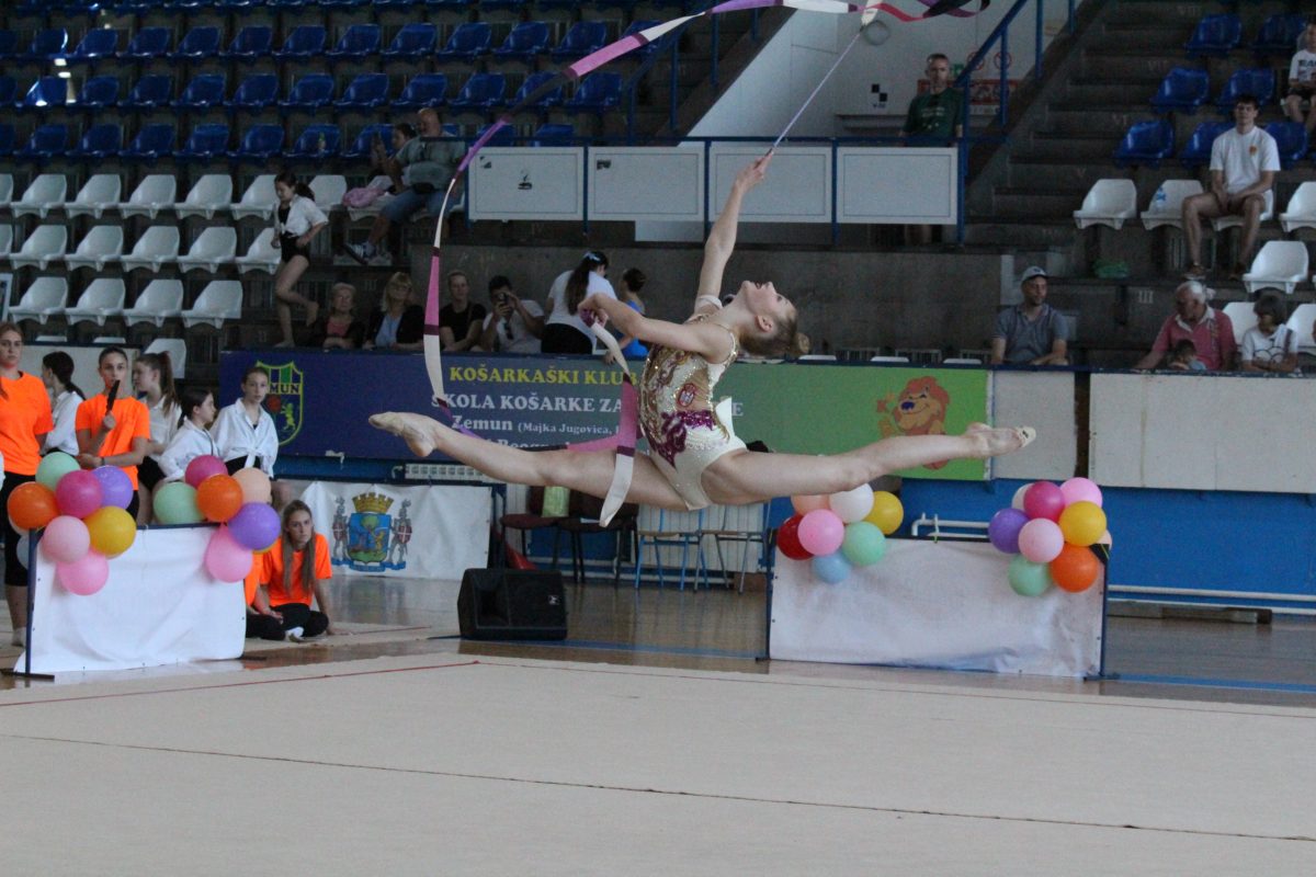 Deca-28-Masa-Nikolic-traka-3